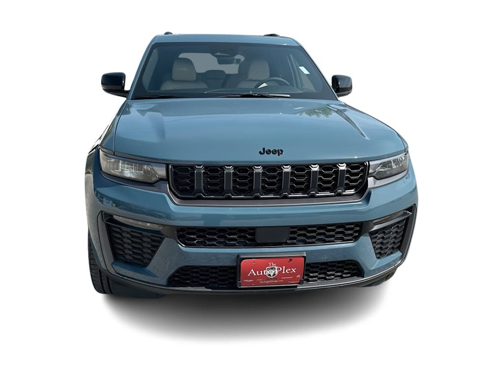 Thumbnail: 2026 Jeep Grand Cherokee - 6