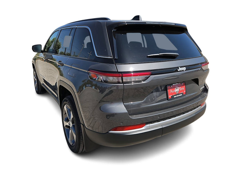 Thumbnail: 2026 Jeep Grand Cherokee - 4