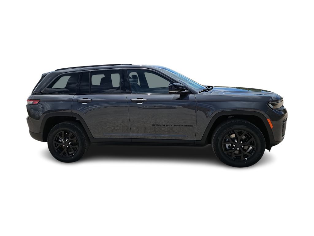 Thumbnail: 2026 Jeep Grand Cherokee - 18