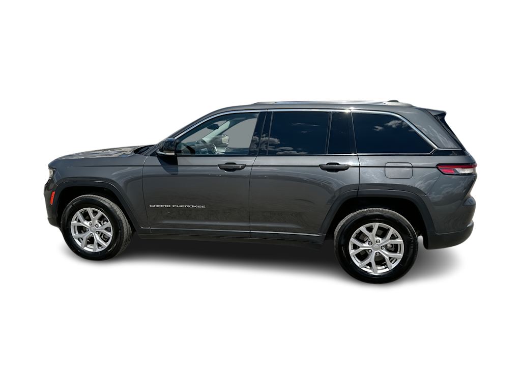 Thumbnail: 2022 Jeep Grand Cherokee - 23