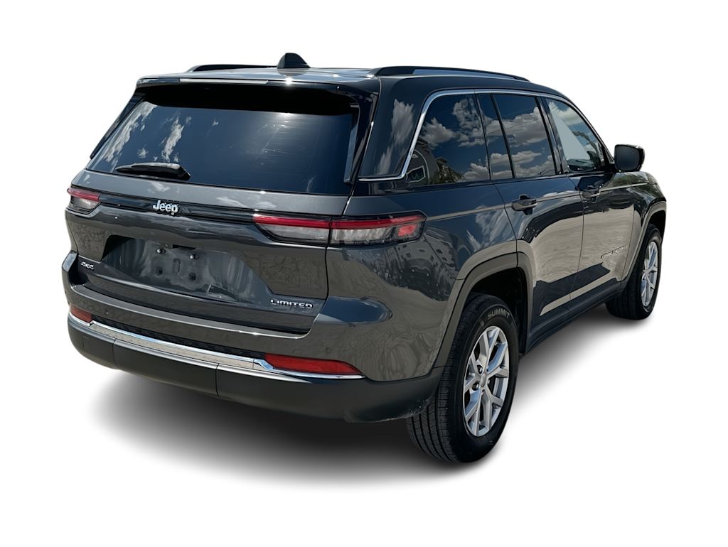 Thumbnail: 2022 Jeep Grand Cherokee - 21
