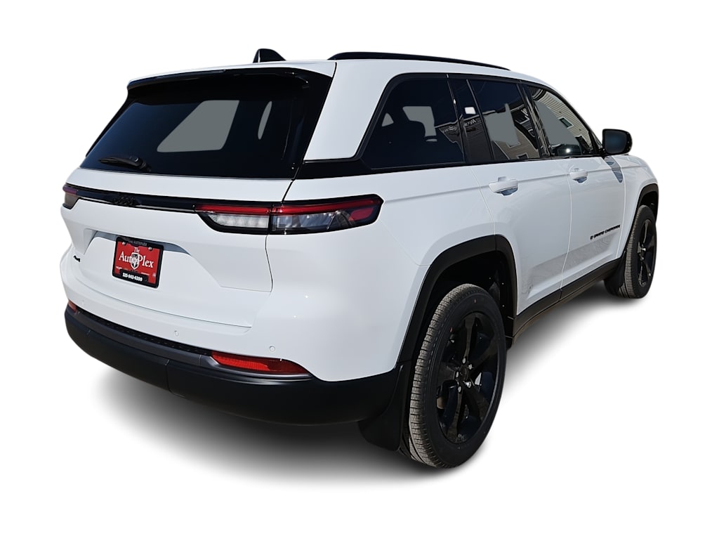 Thumbnail: 2026 Jeep Grand Cherokee - 18