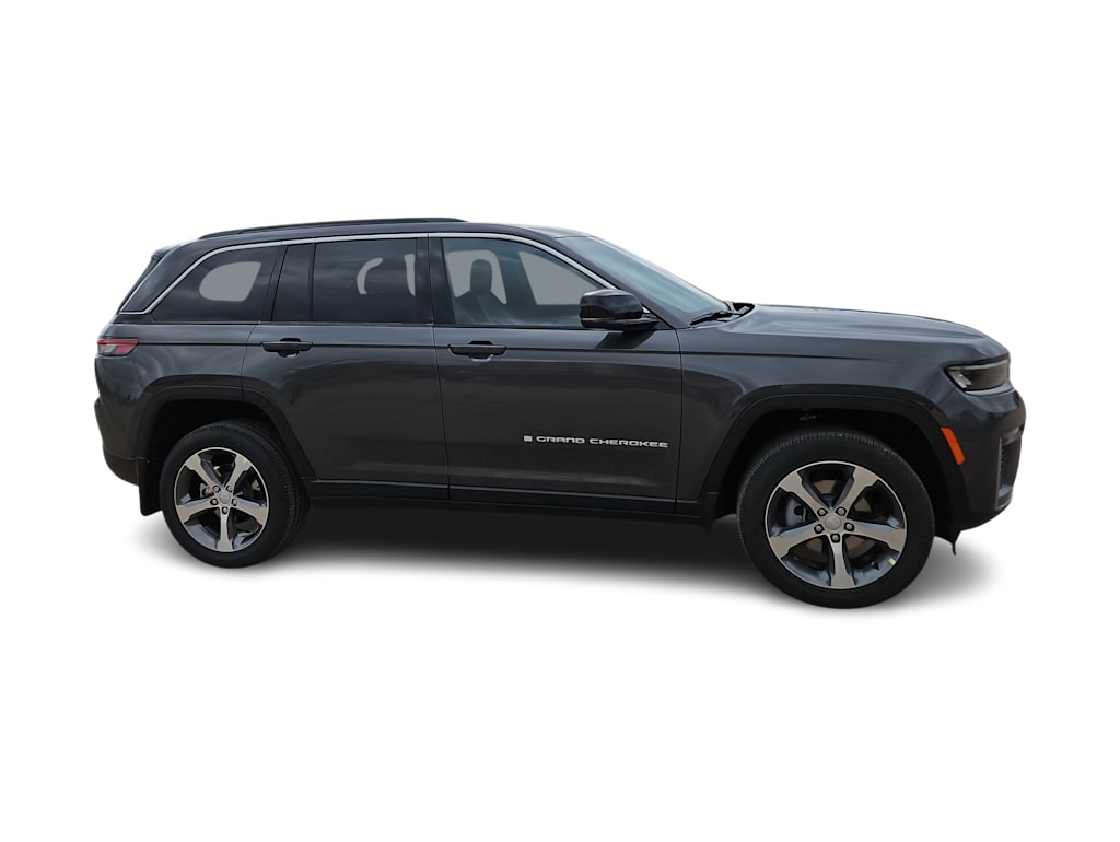 Thumbnail: 2026 Jeep Grand Cherokee - 21