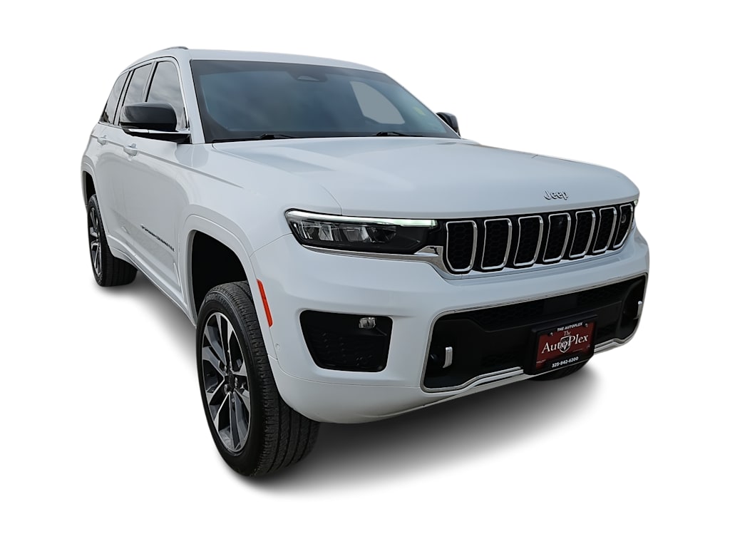 Thumbnail: 2022 Jeep Grand Cherokee - 17