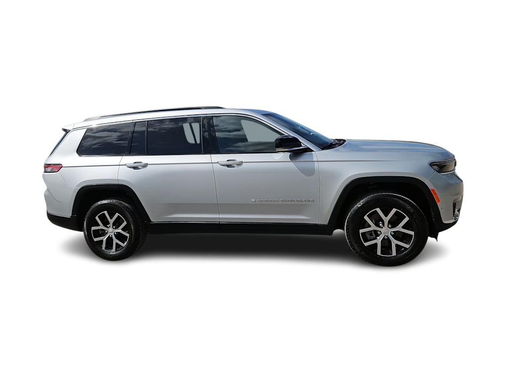 Thumbnail: 2024 Jeep Grand Cherokee L - 20