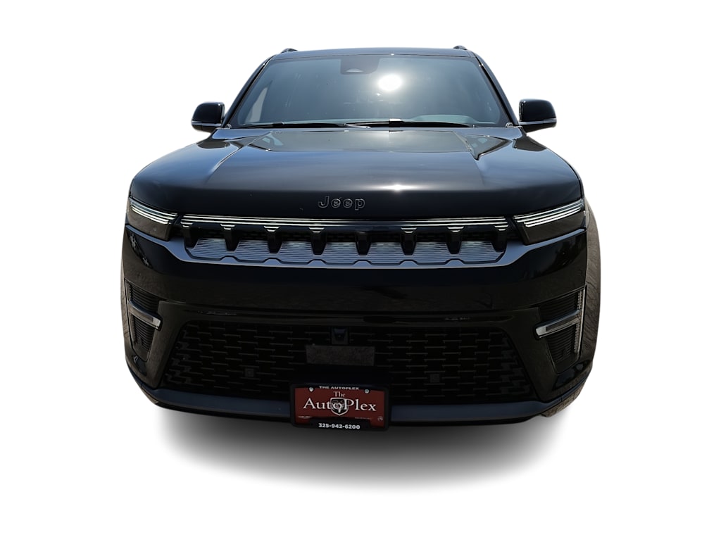 Thumbnail: 2026 Jeep Grand Wagoneer L - 4