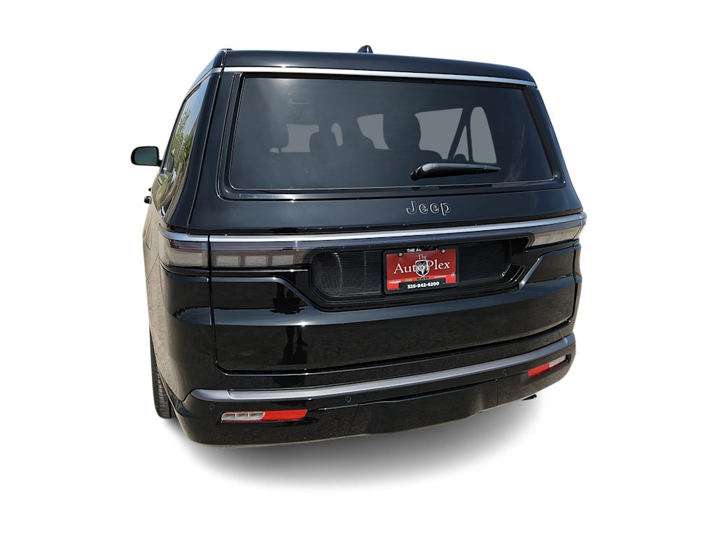 Thumbnail: 2026 Jeep Grand Wagoneer L - 18