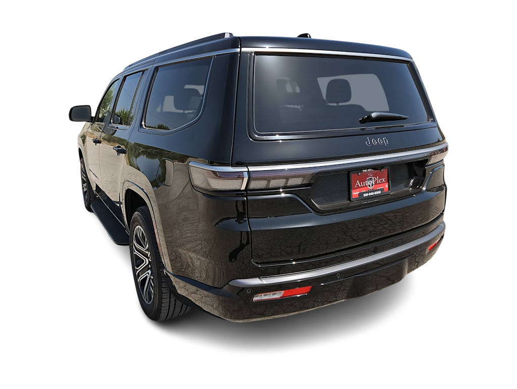 Thumbnail: 2026 Jeep Grand Wagoneer - 4