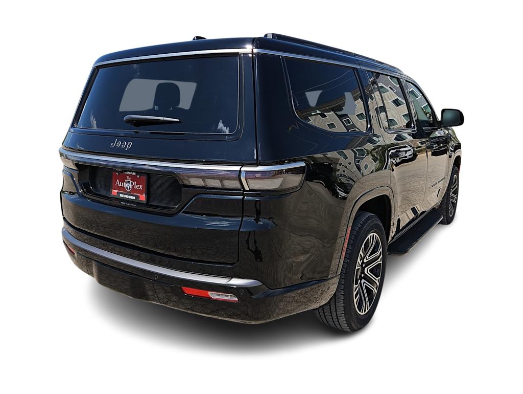 Thumbnail: 2026 Jeep Grand Wagoneer - 18