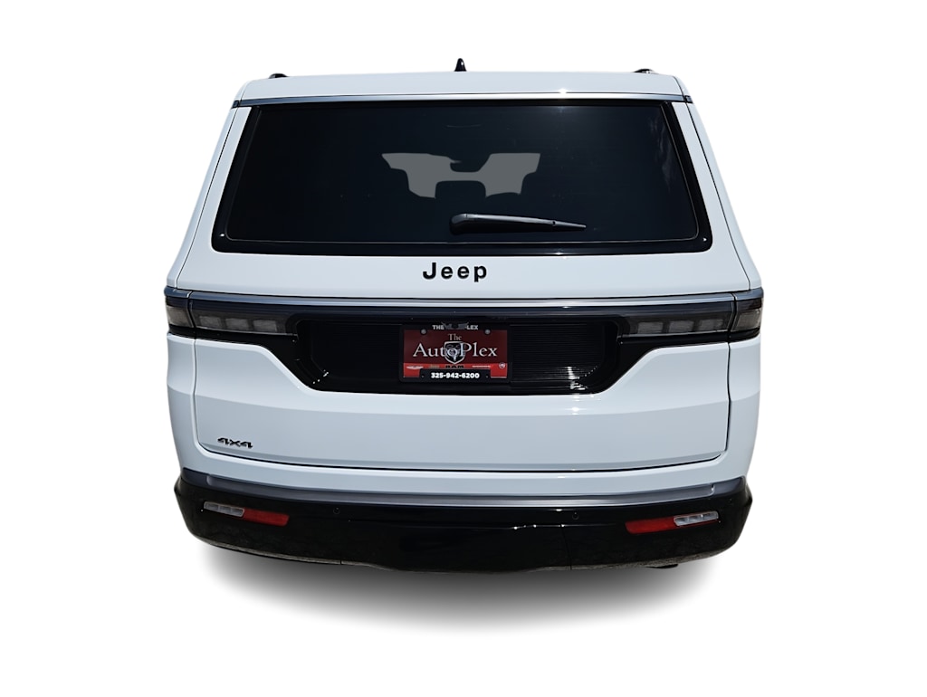 Thumbnail: 2026 Jeep Grand Wagoneer - 5