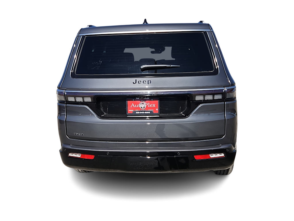 Thumbnail: 2026 Jeep Grand Wagoneer - 18