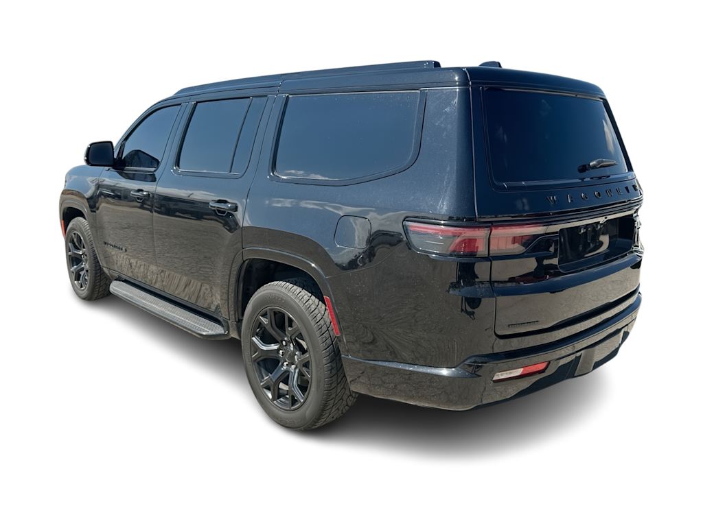 Thumbnail: 2023 Jeep Wagoneer - 4