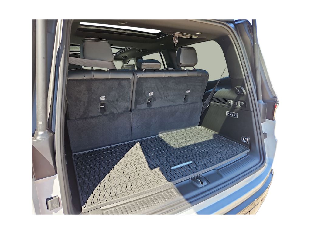 Thumbnail: 2025 Jeep Wagoneer - 16