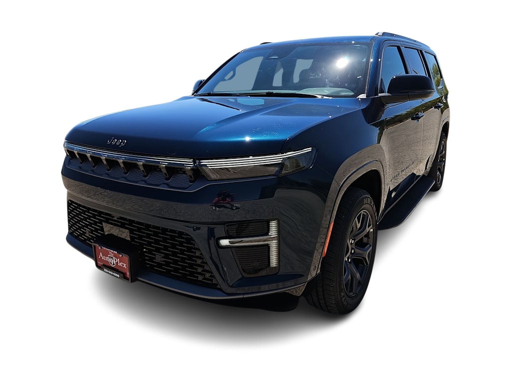 Thumbnail: 2026 Jeep Grand Wagoneer - 16