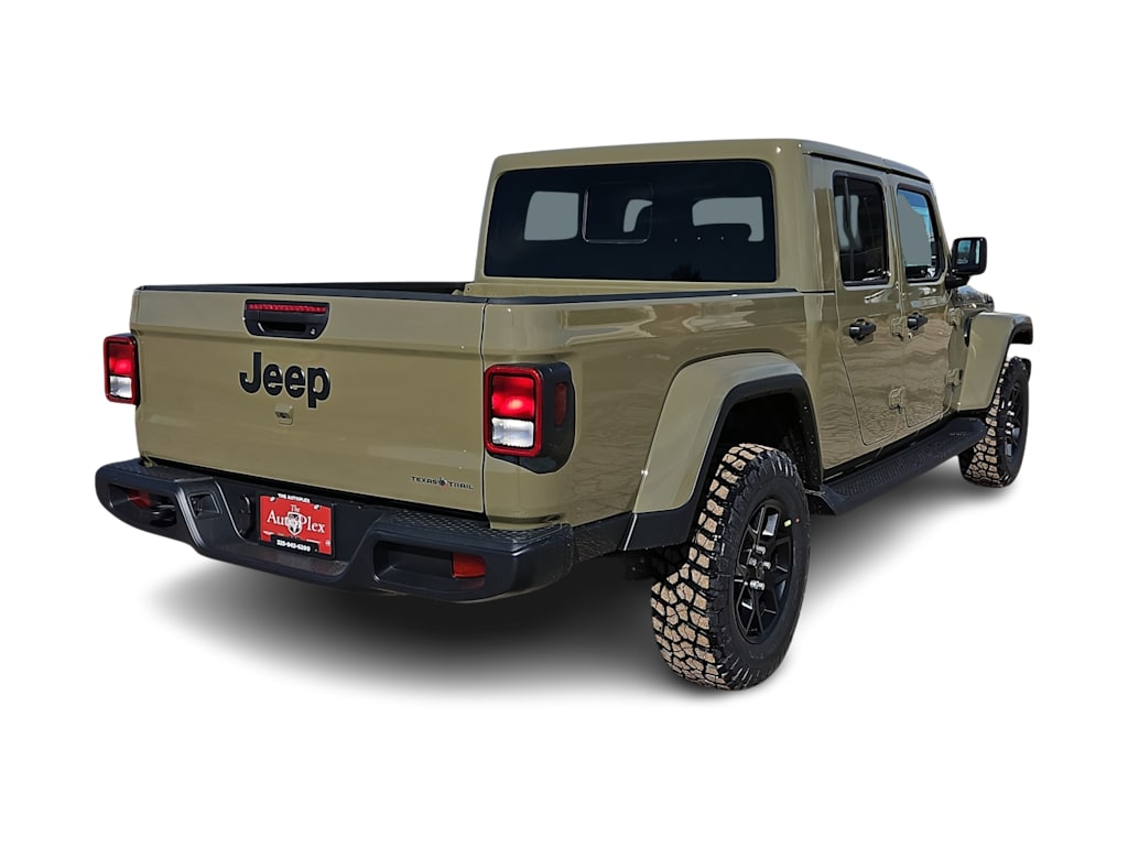 Thumbnail: 2026 Jeep Gladiator - 21