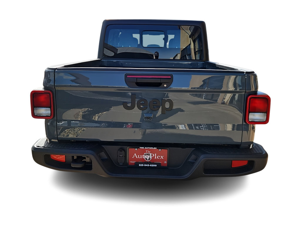 Thumbnail: 2026 Jeep Gladiator - 15