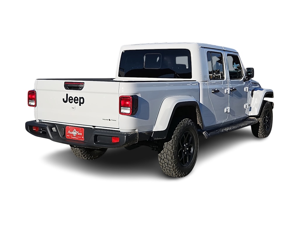 Thumbnail: 2026 Jeep Gladiator - 18