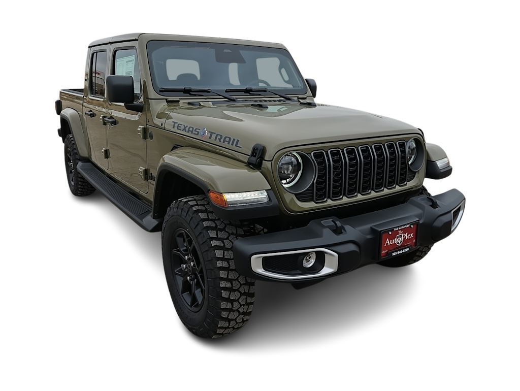Thumbnail: 2026 Jeep Gladiator - 17