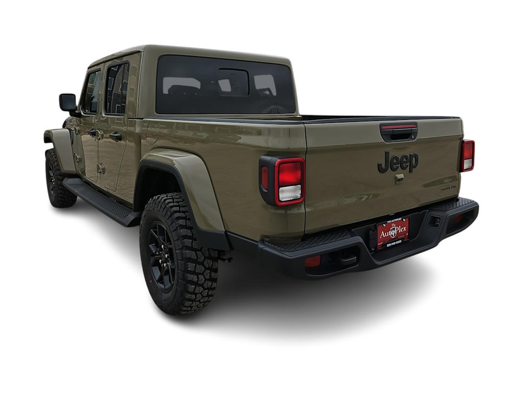 Thumbnail: 2026 Jeep Gladiator - 4