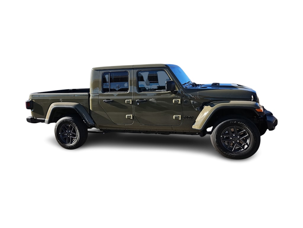 Thumbnail: 2026 Jeep Gladiator - 22