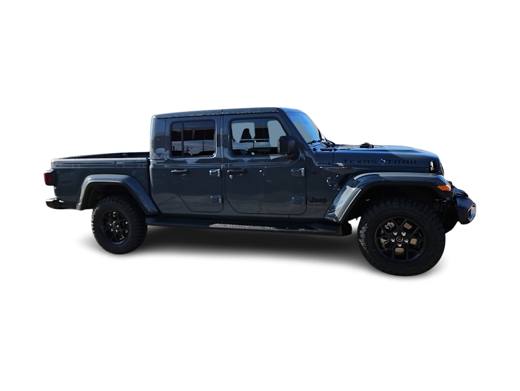 Thumbnail: 2026 Jeep Gladiator - 21