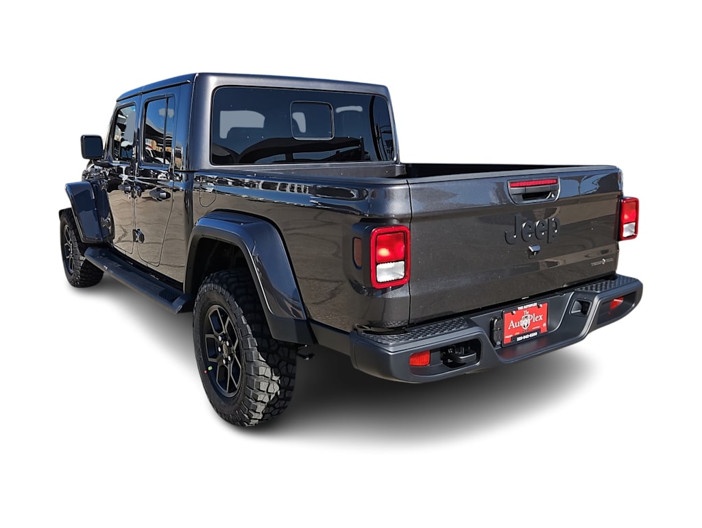 Thumbnail: 2026 Jeep Gladiator - 4