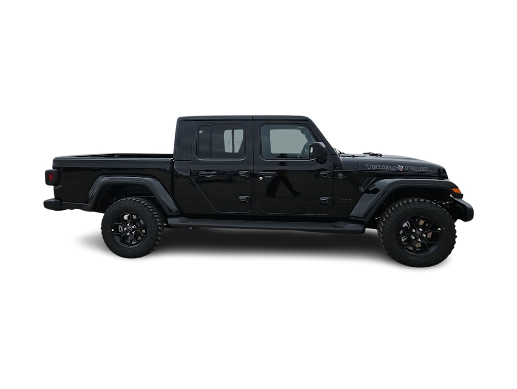 Thumbnail: 2026 Jeep Gladiator - 18