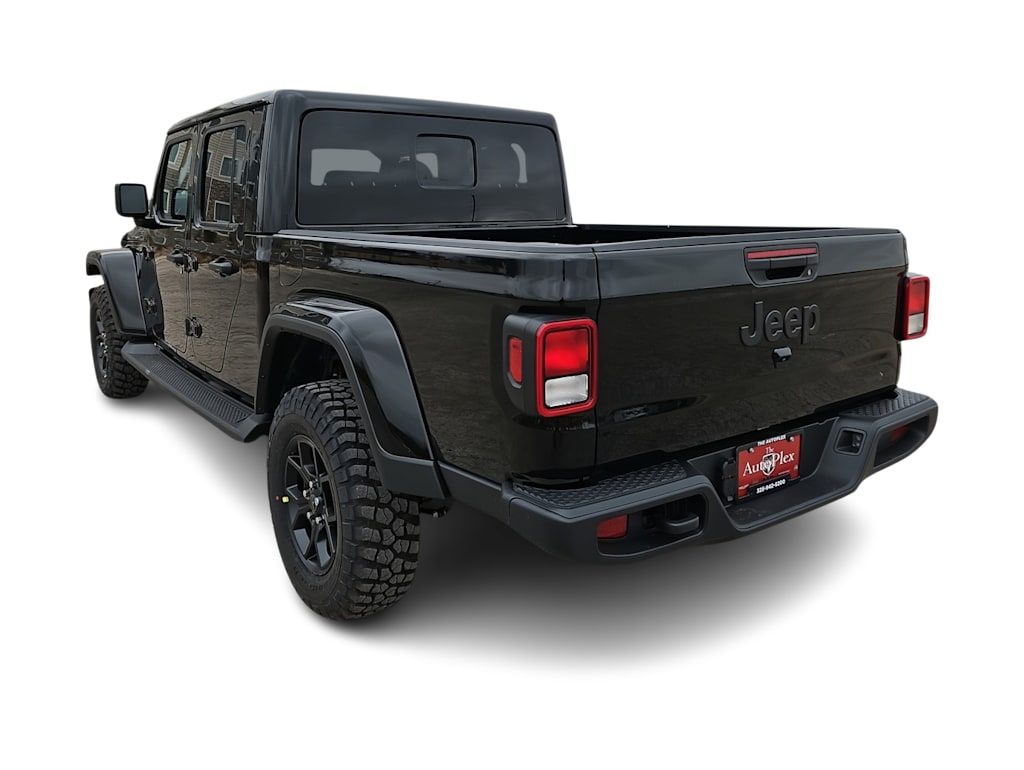 Thumbnail: 2026 Jeep Gladiator - 4