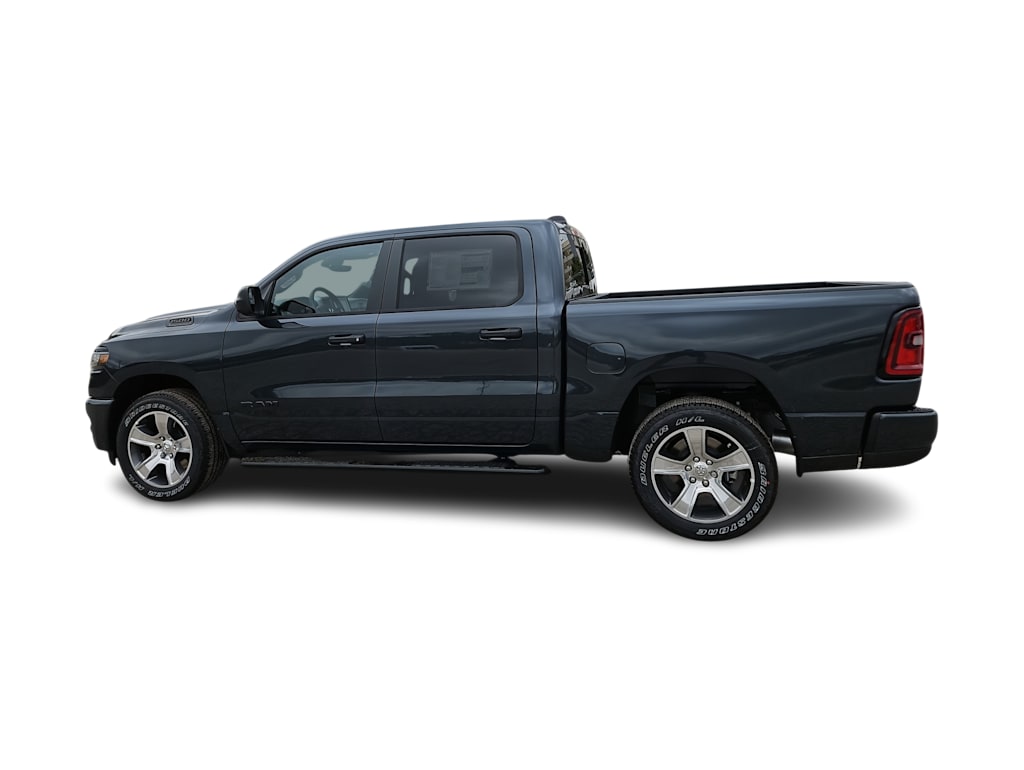Thumbnail: 2026 RAM 1500 - 3
