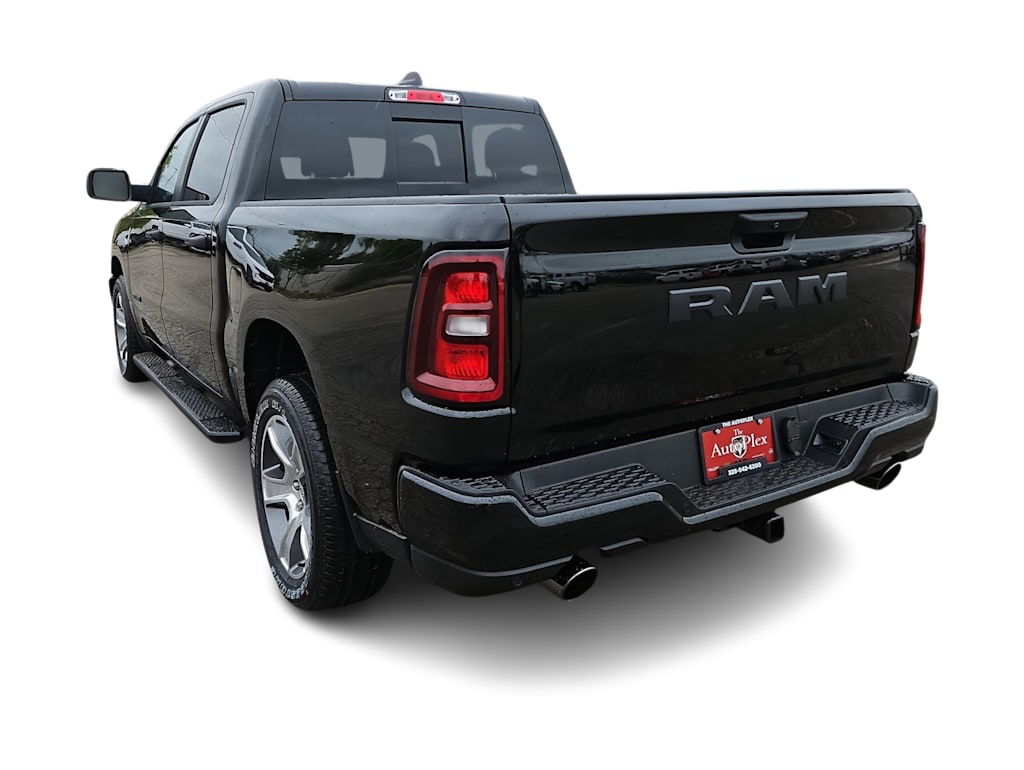 Thumbnail: 2026 RAM 1500 - 4