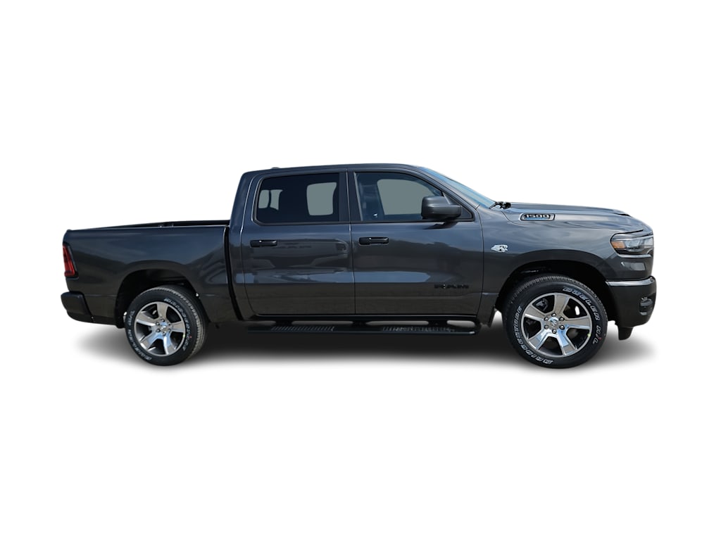 Thumbnail: 2026 RAM 1500 - 18