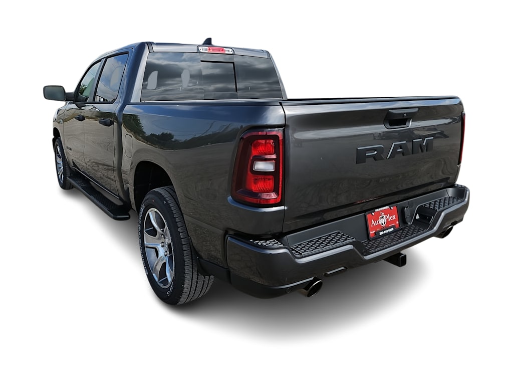 Thumbnail: 2026 RAM 1500 - 4