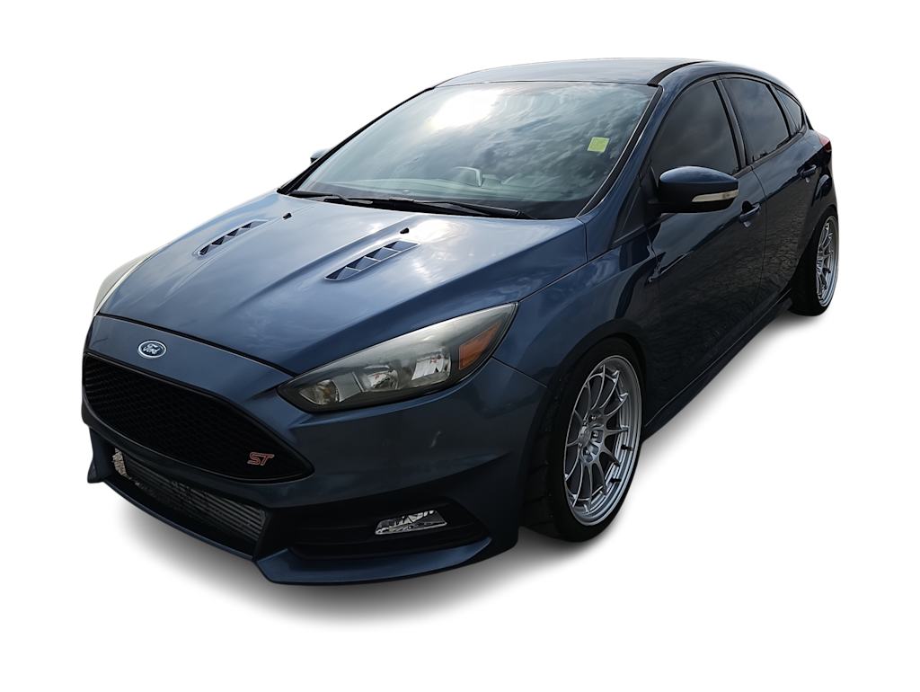 Thumbnail: 2018 Ford Focus - 17