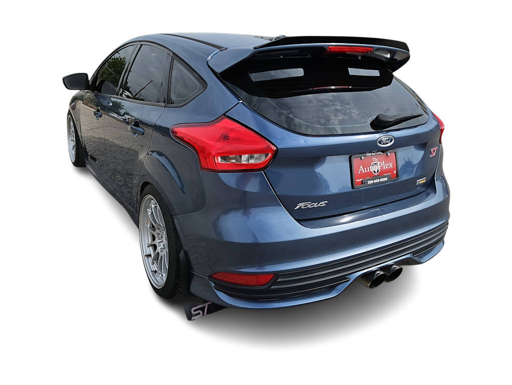 Thumbnail: 2018 Ford Focus - 4