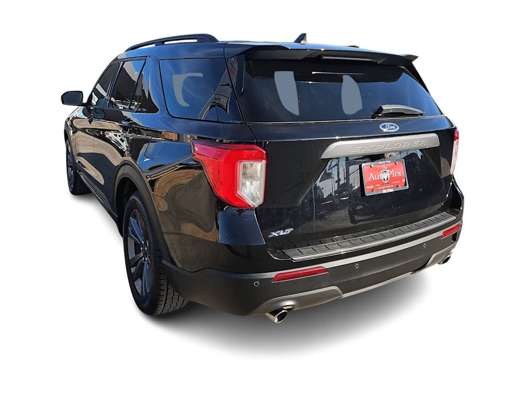 Thumbnail: 2022 Ford Explorer - 4