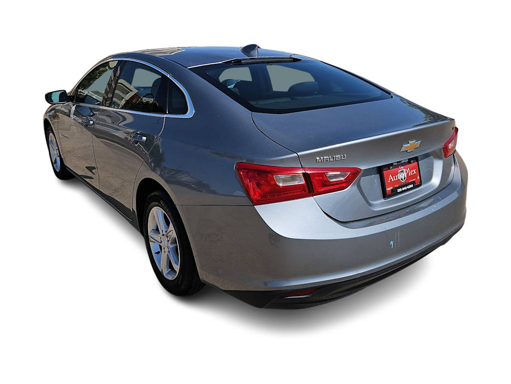 Thumbnail: 2023 Chevrolet Malibu - 4