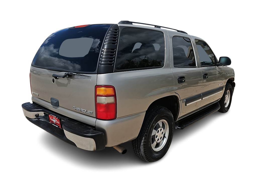 Thumbnail: 2003 Chevrolet Tahoe - 18