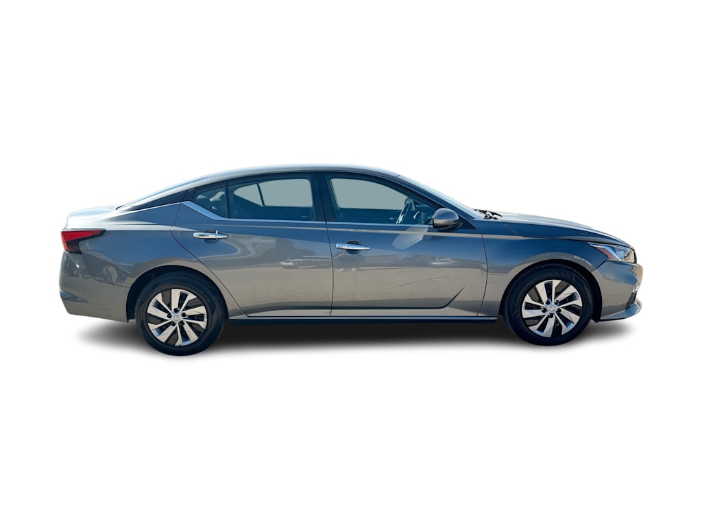 Thumbnail: 2021 Nissan Altima - 23