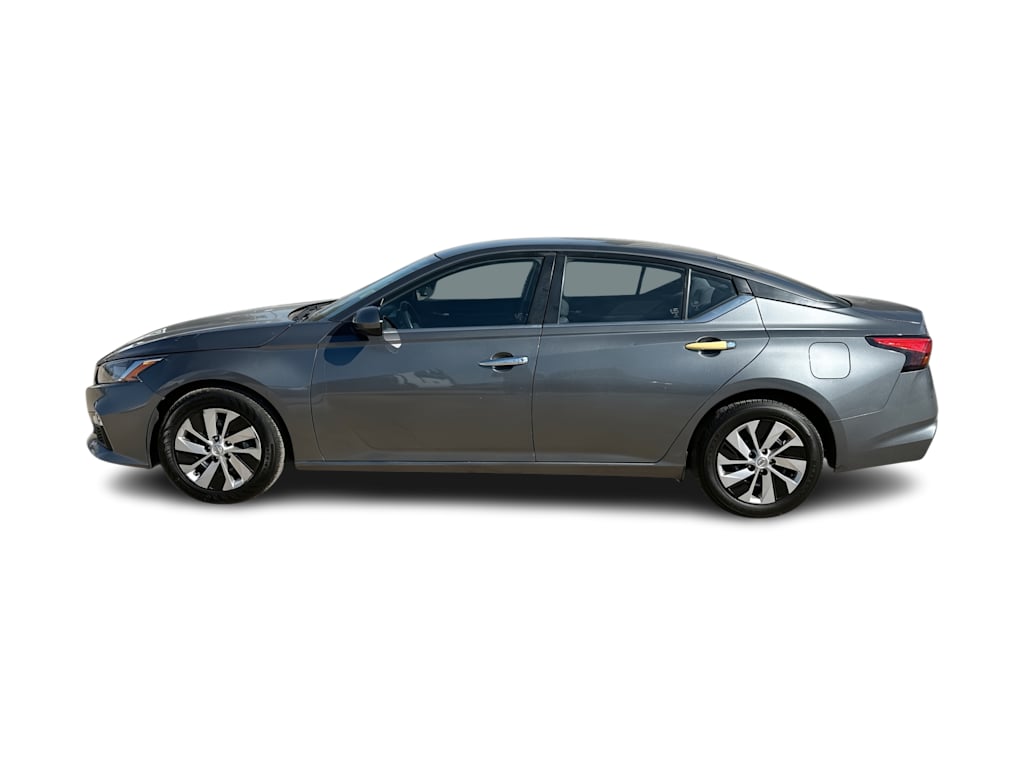 Thumbnail: 2021 Nissan Altima - 3