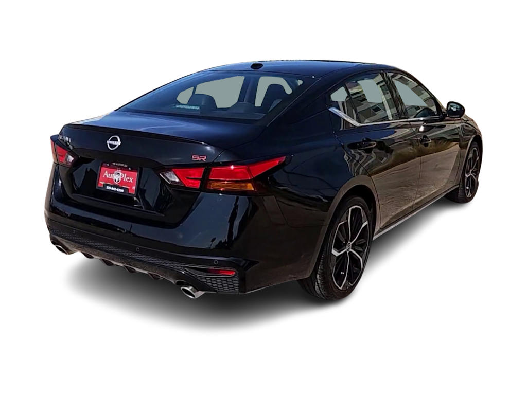 Thumbnail: 2025 Nissan Altima - 18