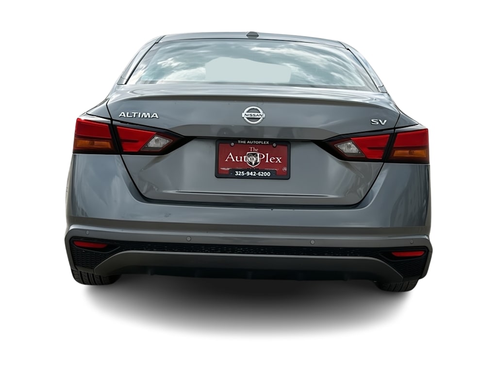 Thumbnail: 2022 Nissan Altima - 5