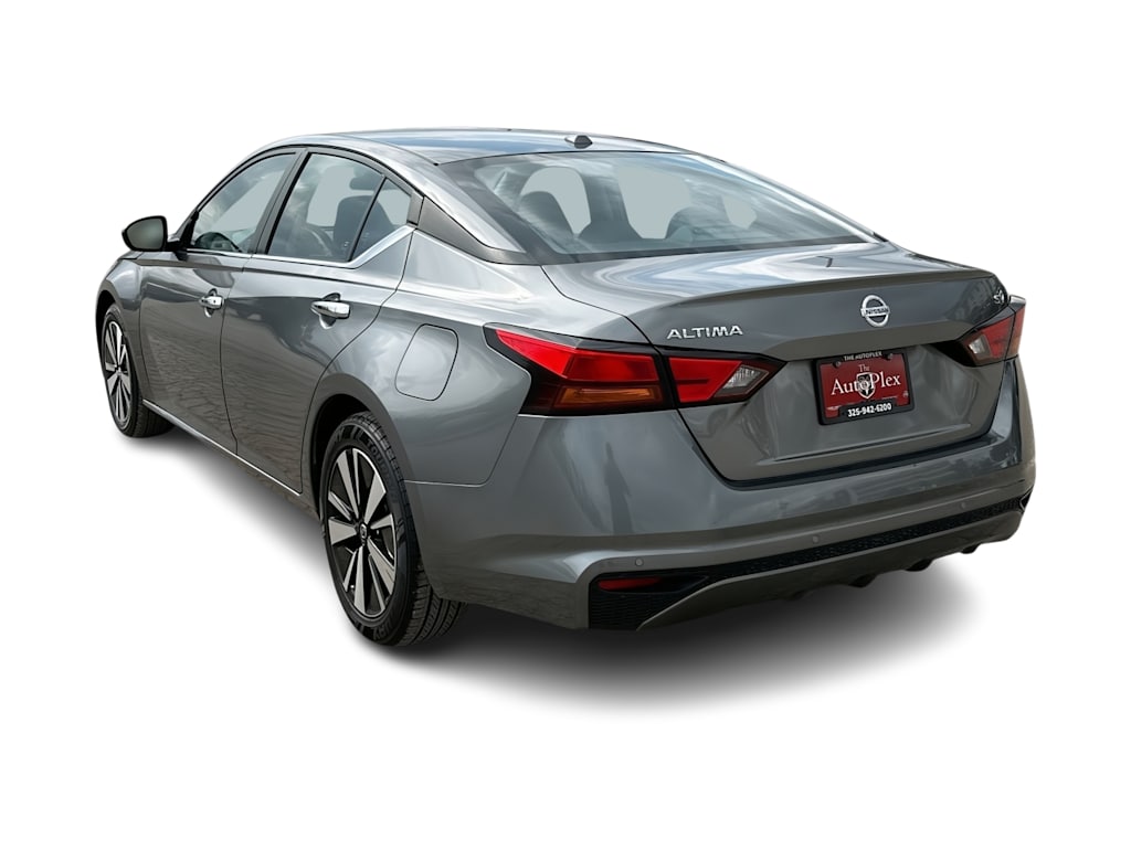 Thumbnail: 2022 Nissan Altima - 24