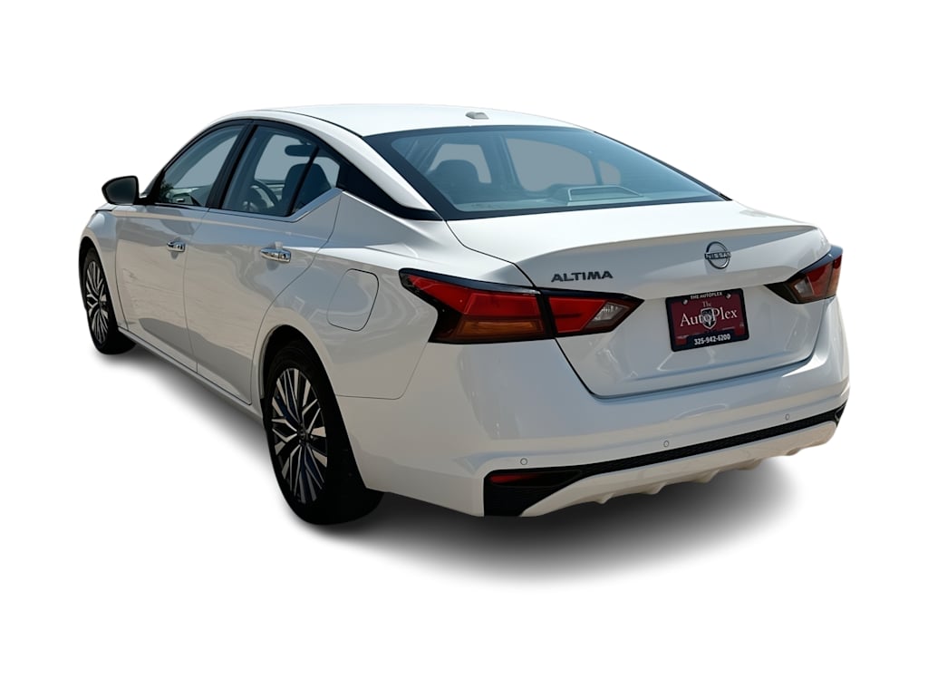 Thumbnail: 2025 Nissan Altima - 25
