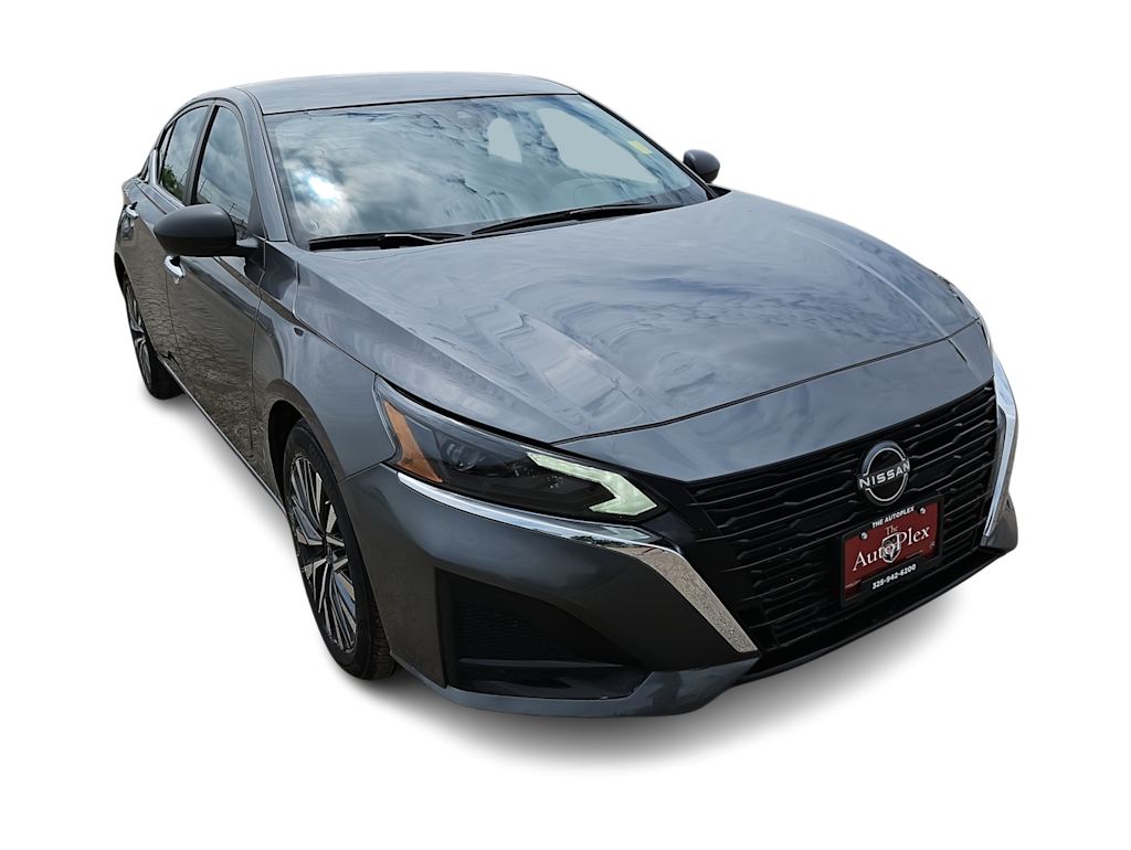 Thumbnail: 2025 Nissan Altima - 16