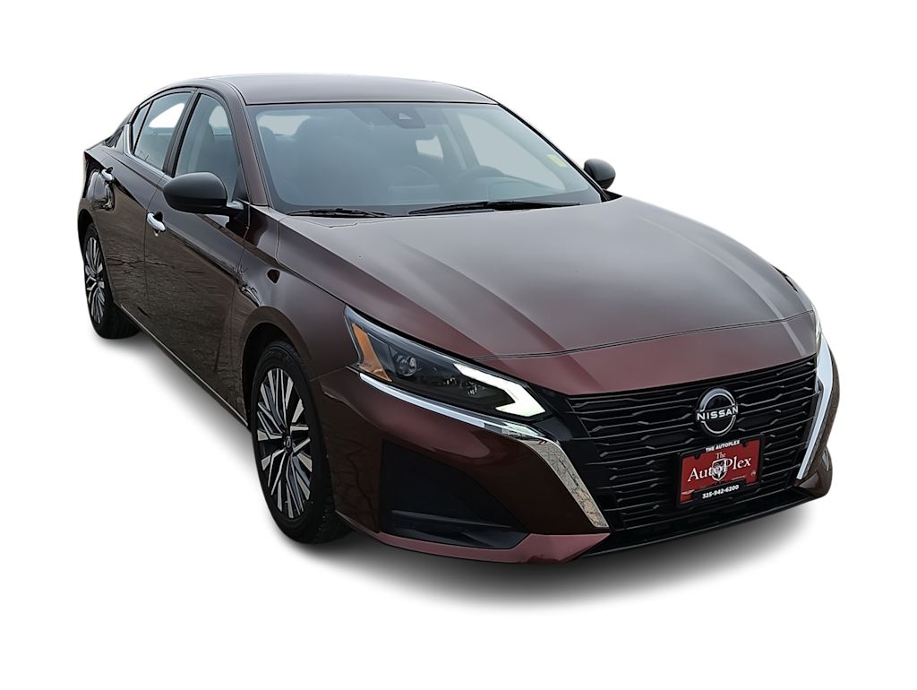 Thumbnail: 2024 Nissan Altima - 16