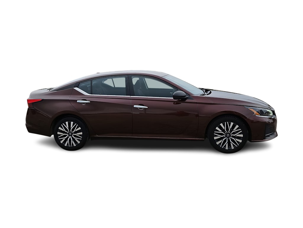 Thumbnail: 2024 Nissan Altima - 20