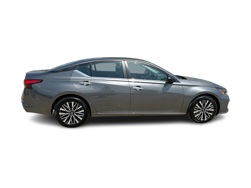 Thumbnail: 2025 Nissan Altima - 23
