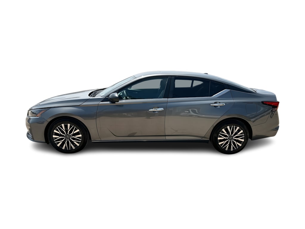 Thumbnail: 2025 Nissan Altima - 24