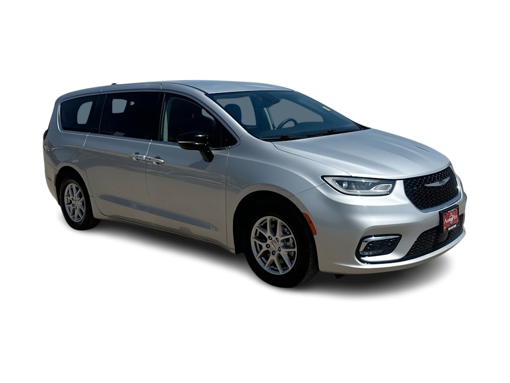Thumbnail: 2024 Chrysler Pacifica - 20