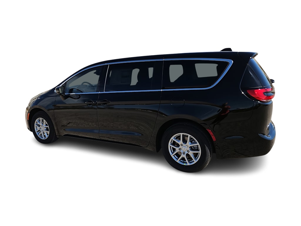 Thumbnail: 2026 Chrysler Pacifica - 16